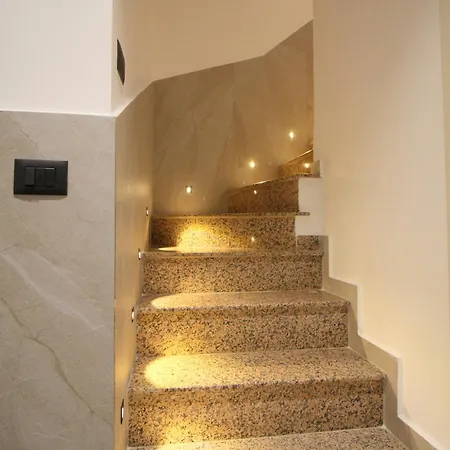 Veseli Luxury דירה *