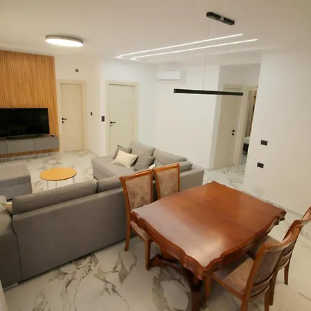 Veseli Luxury